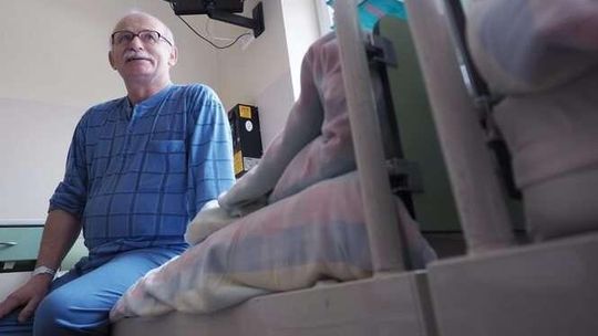 Operacaja wszczepienia najmniejszego na świecie stymulatora serca