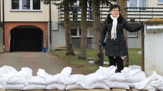 Woda zalewa dom mieszkanki Nałęczowa