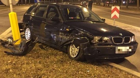 Kolizja na skrzyżowaniu al. Kompozytorów Polskich i ul. Elsnera