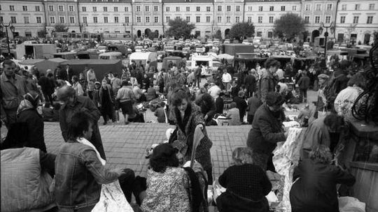 W obiektywie Jacka Mirosława: Kolejki w Lublinie