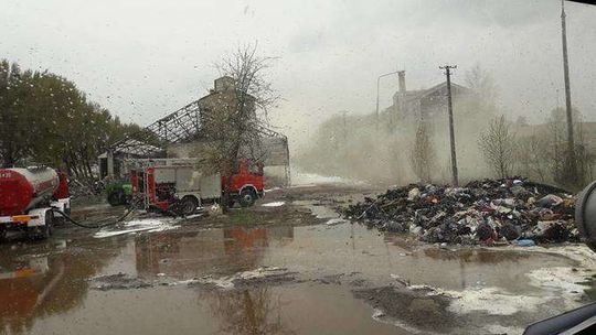 Pożar magazynu paliw w Rejowcu Fabrycznym