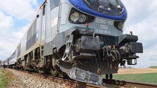 Krężnica Jara. Wypadek na przejeździe kolejowym