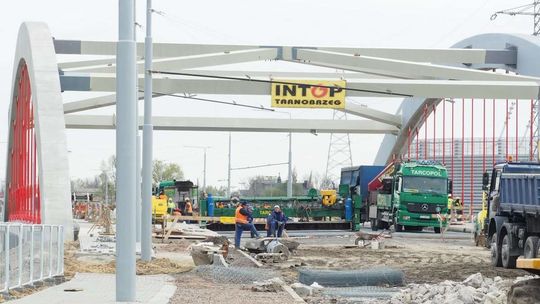 Budowa mostu na Bystrzycy i przebudowa ul. Muzycznej Budowa mostu na Bystrzycy i przebudowa ul. Muzycznej