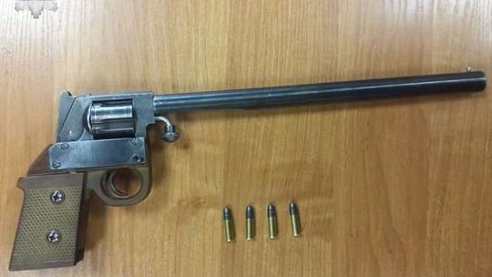 Broń, amunicja i trofea u 33-latka