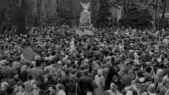 1982. Wielotysięczna manifestacja w Lublinie