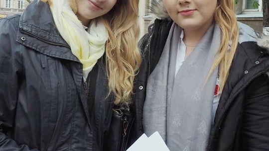 Uczniowie po maturze z angielskiego 2017 Uczniowie po maturze z angielskiego 2017