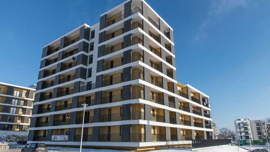 Budynek wielorodzinny przy ul. Jantarowej Budynek wielorodzinny przy ul. Jantarowej