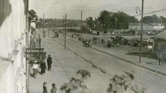 Słomiany Rynek przy ul. Kalinowszczyzna