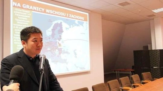 Przedstawiciele Poczty Chińskiej w Małaszewiczach Przedstawiciele Poczty Chińskiej w Małaszewiczach