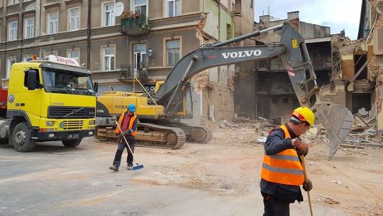 Lubartowska: Zawalona kamienica już rozebrana 