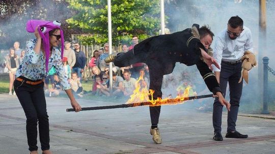 XII Spotkania Teatrów Ulicznych „Machina teatralna” w Świdniku XII Spotkania Teatrów Ulicznych „Machina teatralna” w Świdniku