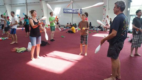 Europejska Konwencja Żonglerska: warsztaty w hali Targów Lublin i w Parku Ludowym