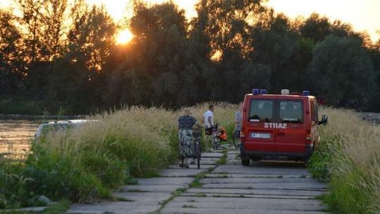 Ostrów: Poszukiwania 14-latka nad Wisłą