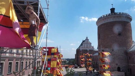 Sen o mieście. Widowisko z ESK 2016 na dziedzińcu Zamku Lubelskiego