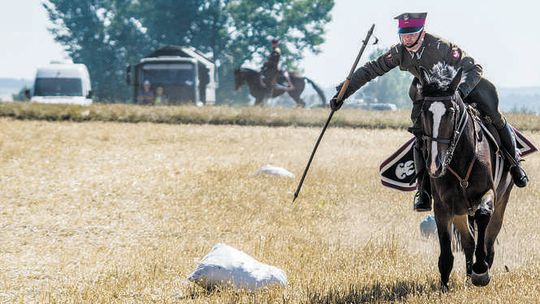 Bitwa pod Komarowem - rekonstrukcja