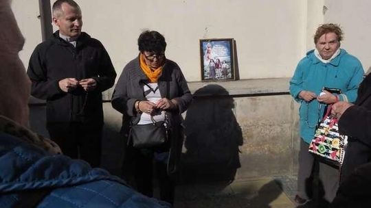 Koronka do Miłosierdzia Bożego na ulicach