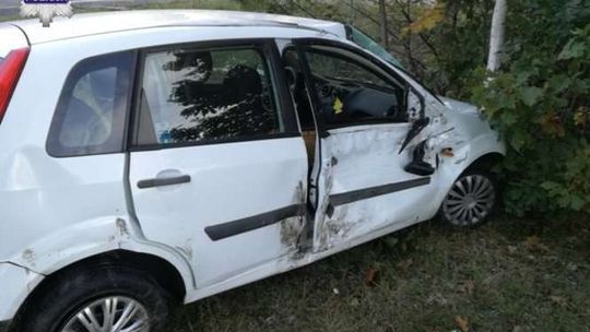 Wjechała pod ciężarówkę