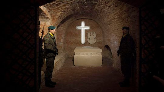 Żołnierze WiN zamordowani w Lublinie spoczęli w Radecznicy Żołnierze WiN zamordowani w Lublinie spoczęli w Radecznicy