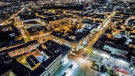 Nocne zdjęcia Lublina z drona