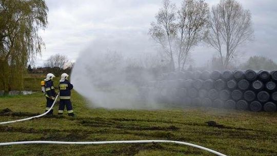 Wyciek amoniaku. Ćwiczenia puławskiej straży pożarnej