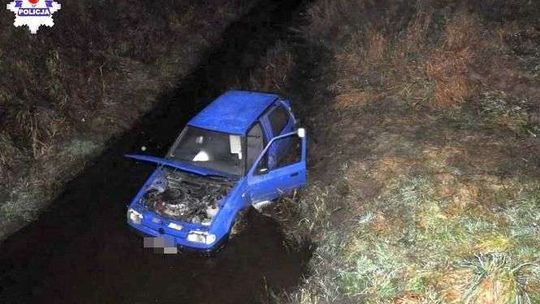 Chciał ominąć sarnę, wjechał do rzeki