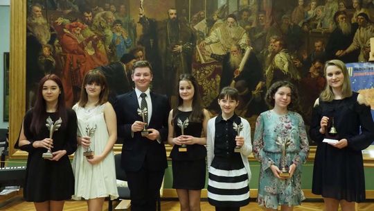 VIII Ogólnopolski Jesienny Konkurs Poezji Śpiewanej: Na strunach poezji