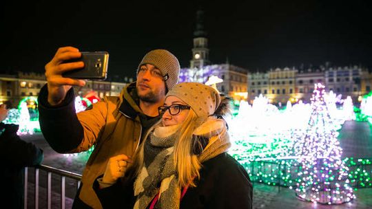 Świąteczne iluminacje na Rynku w Zamościu Świąteczne iluminacje na Rynku w Zamościu