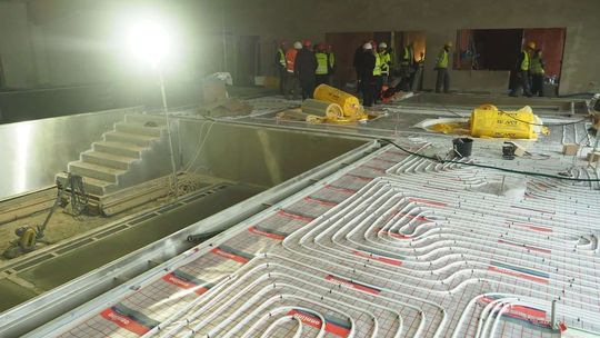 Budowa basenu szkolnego w Wólce Rokickiej dobiega końca Budowa basenu szkolnego w Wólce Rokickiej dobiega końca