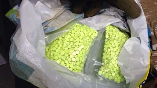 2 tys. tabletek ekstazy w bagażu podróżnym