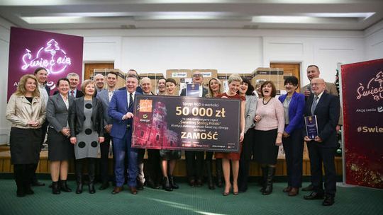 Zamość Świetlną Stolicą Polski. Sprzęt trafi do potrzebujących