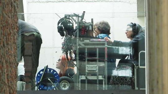 Ekipa filmowa w CSK. Kręcą serial dla Netflixa