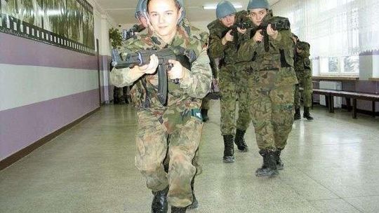 Chełm: Wojskowy obóz w szkole