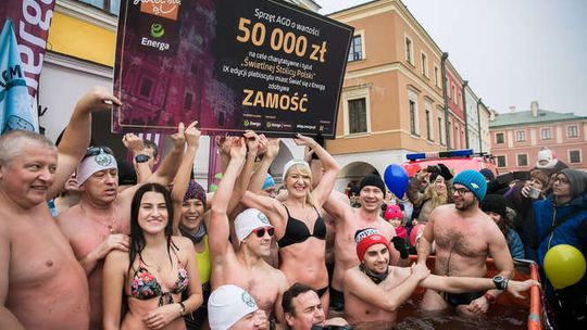 Zamość: Sprzęt od Grupy Energa przekazany. Impreza na Rynku Wielkim