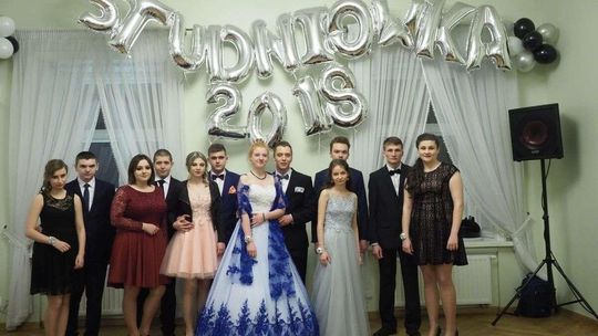 Studniówka 2018: Bal maturzystów VII LO w Lawendowym Dworku Studniówka 2018: Bal maturzystów VII LO w Lawendowym Dworku