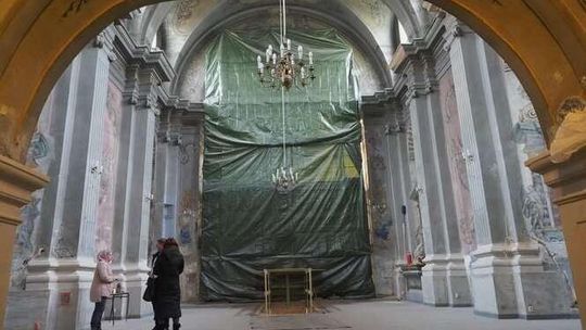 Remont w kościele pojezuickim w Lublinie