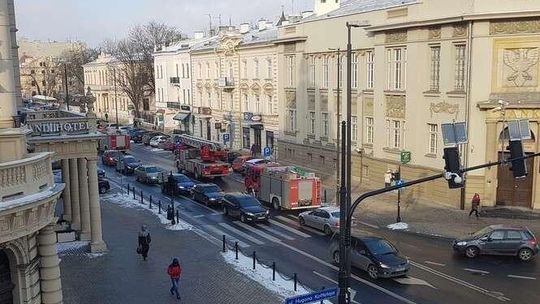 Zadymienie w budynku przy Krakowskim Przedmieściu