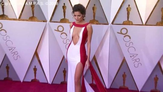 Oscary 2018: Kreacje gwiazd na czerwonym dywanie