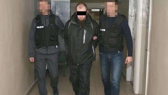 Próbował obrobić bankomat. Nie udało się 