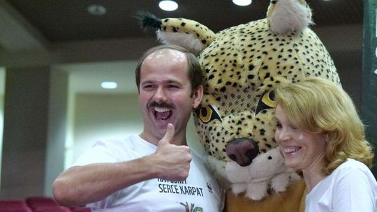 Godzina dla Ziemi WWF Polska: akcja w obronie Puszczy Karpackiej Godzina dla Ziemi WWF Polska: akcja w obronie Puszczy Karpackiej