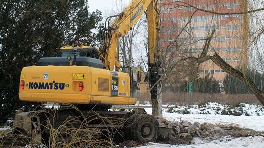 Rozbiórka pomnika w Puławach