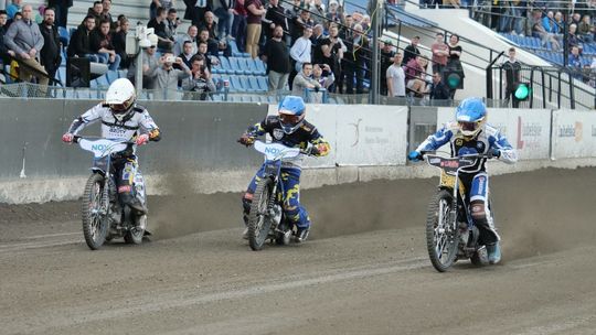 Trening żużlowców na torze przy Al. Zygmuntowskich 