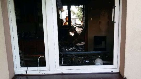 Pożar domu w Białobrzgach