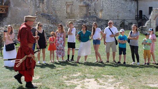 Majówka historyczna w Janowcu