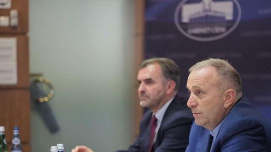 Gabinet Cieni PO