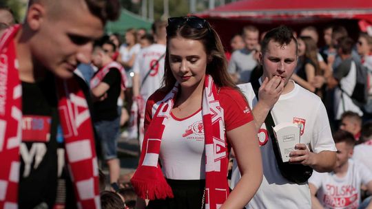 Kibicki w strefie kibica w Arenie Lublin