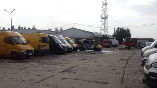 Pożar w bazie firmy kurierskiej w Lublinie