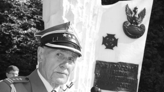 Bełżyce: pogrzeb płk Władysława Rokickiego, ostatniego obrońcy Lublina w 1939 r