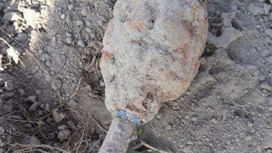 Glinnik: Kopał ziemniaki, znalazł granat