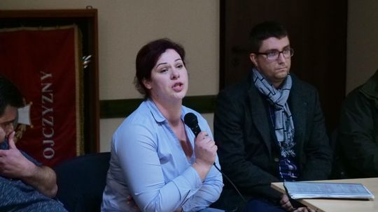 Protest mieszkańców Biskupic przeciw budowie masztu telekomunikacyjnego