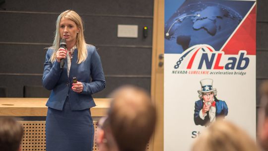 Weronika Soszyńska, Wit-Composites, prezentacja biznesowa podczas NLAB Demo Day